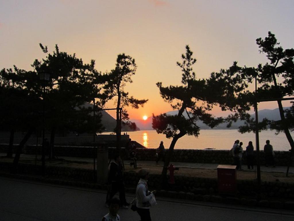 Sakuraya Hotel Hatsukaichi Exterior foto