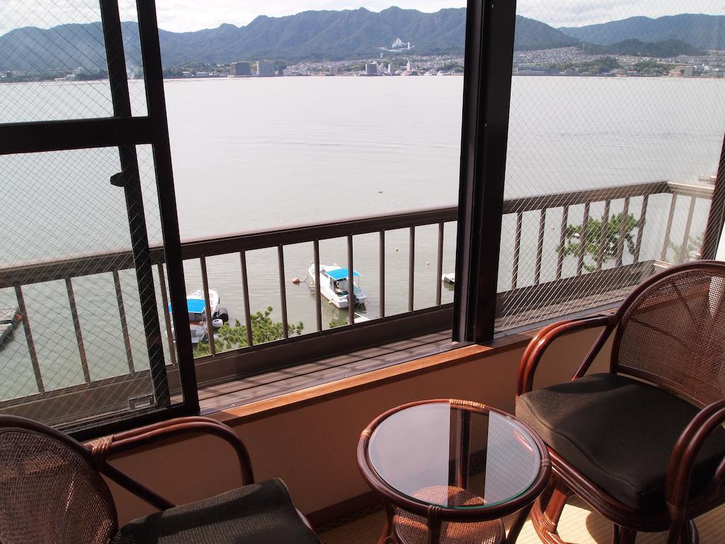 Sakuraya Hotel Hatsukaichi Exterior foto